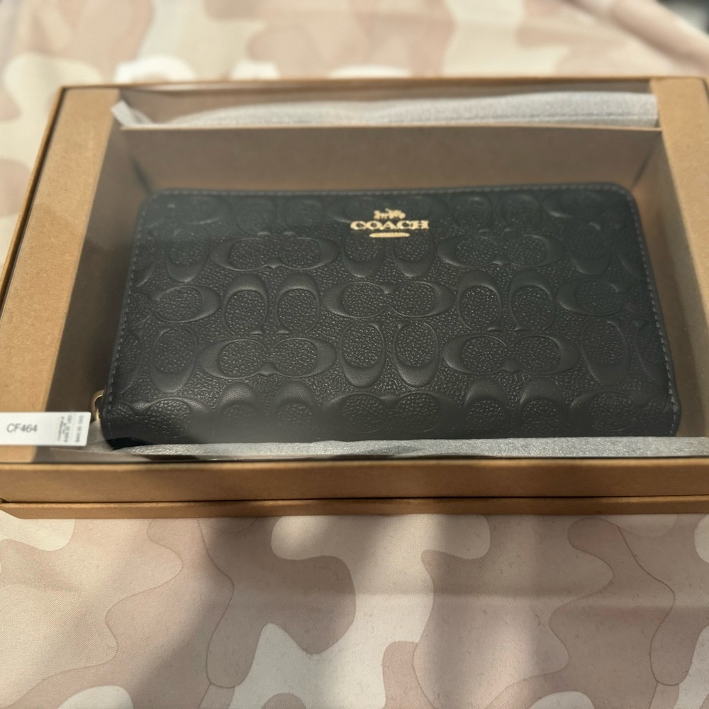 Coach wallet/wristlet gift set